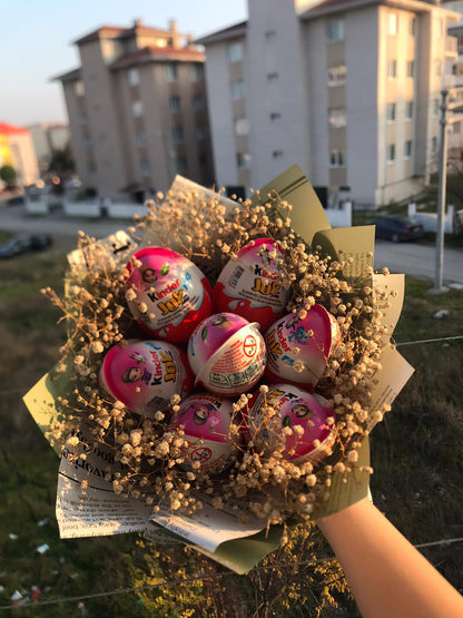 Kinder Joy sürpriz yumurta buketi